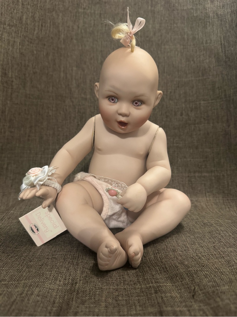 Pink Eyes Creepy Vibes Ashton Drake Special Delivery Porcelain Baby Doll